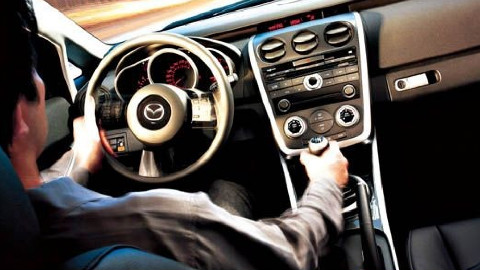 为什么老司机说男人必须开手动挡车?看完才知道其中奥秘,要注意